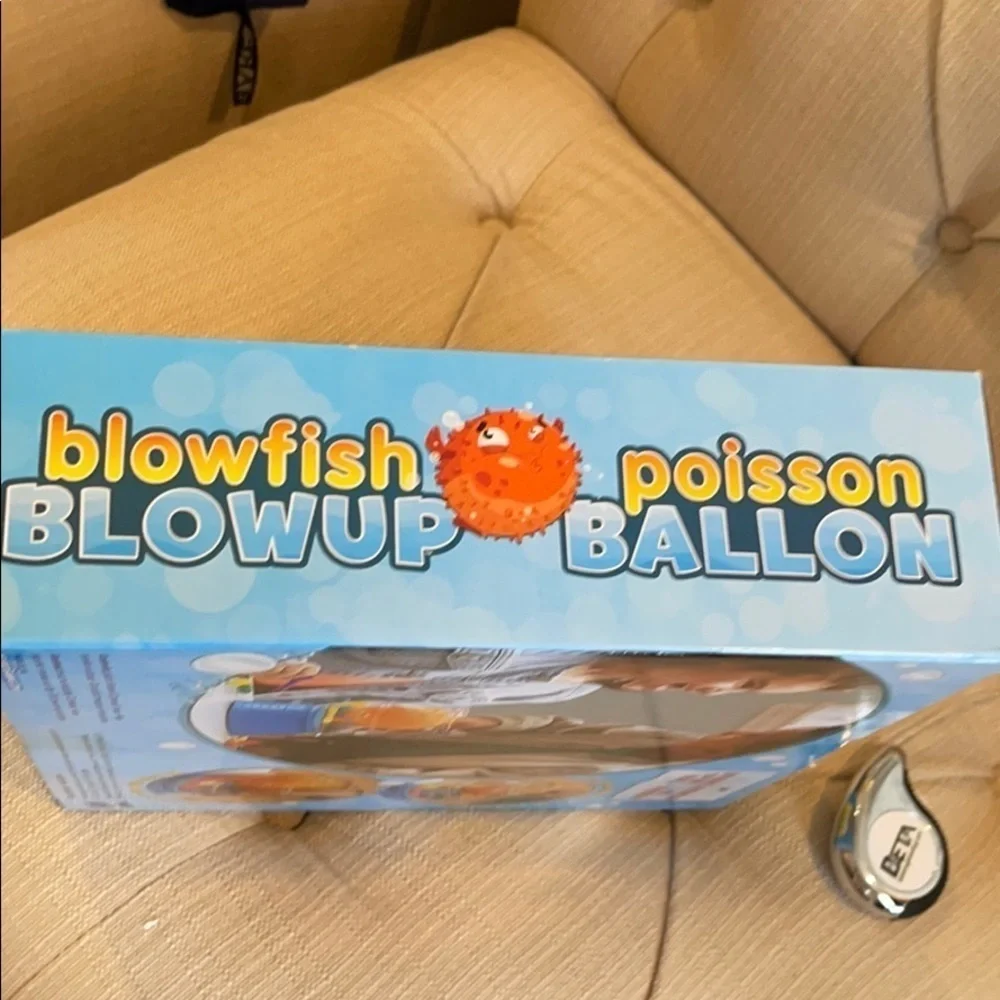 Hasbro Blowfish Blowup Game